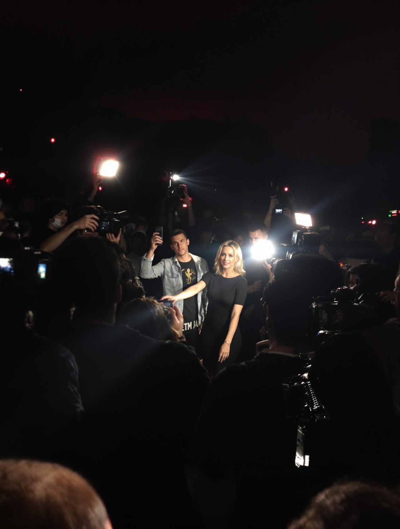 52吃瓜爆料-深夜约会现场曝光-出轨瓜精选图片